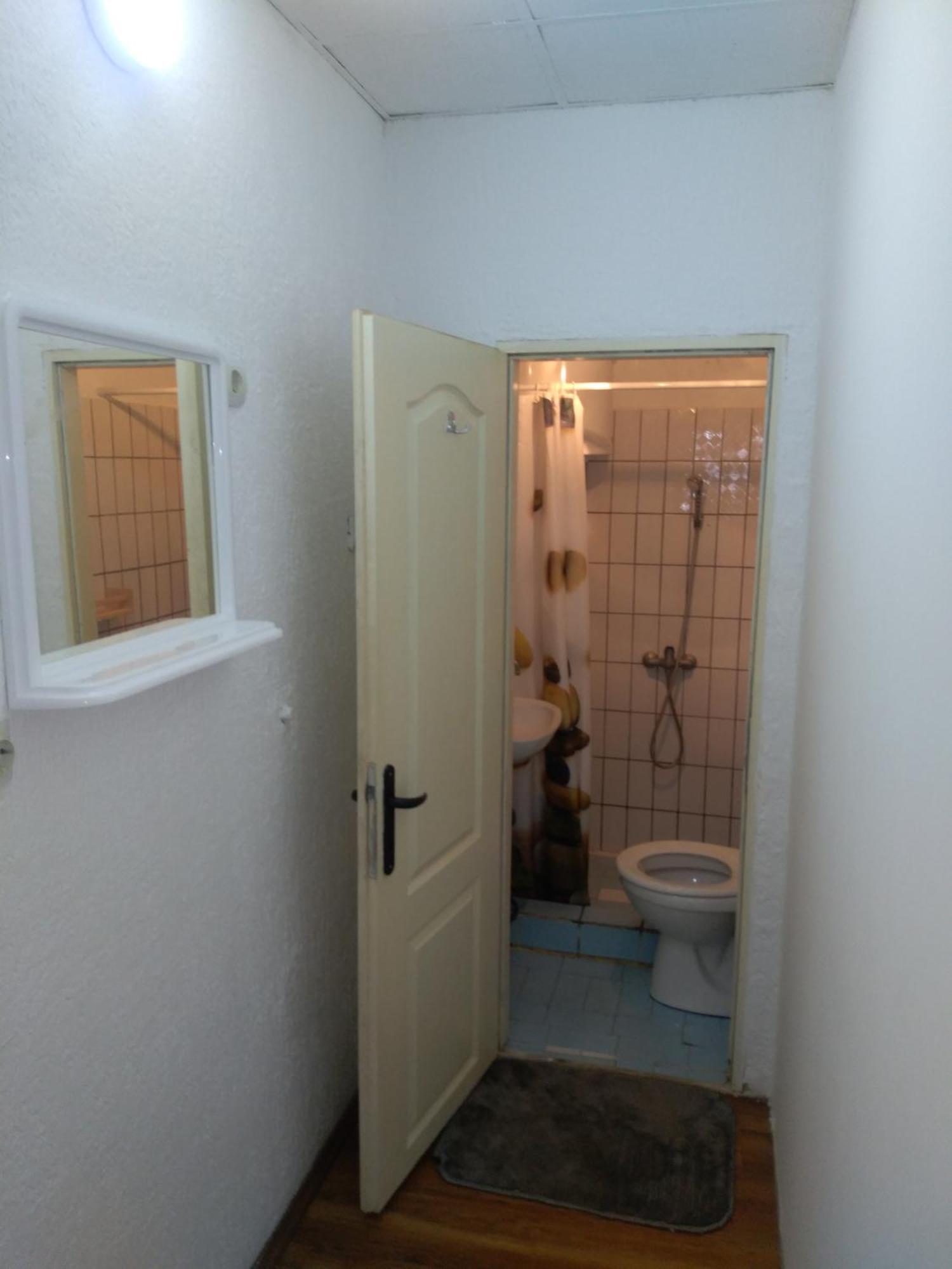 Hostel Trajan Donji Milanovac Exteriör bild