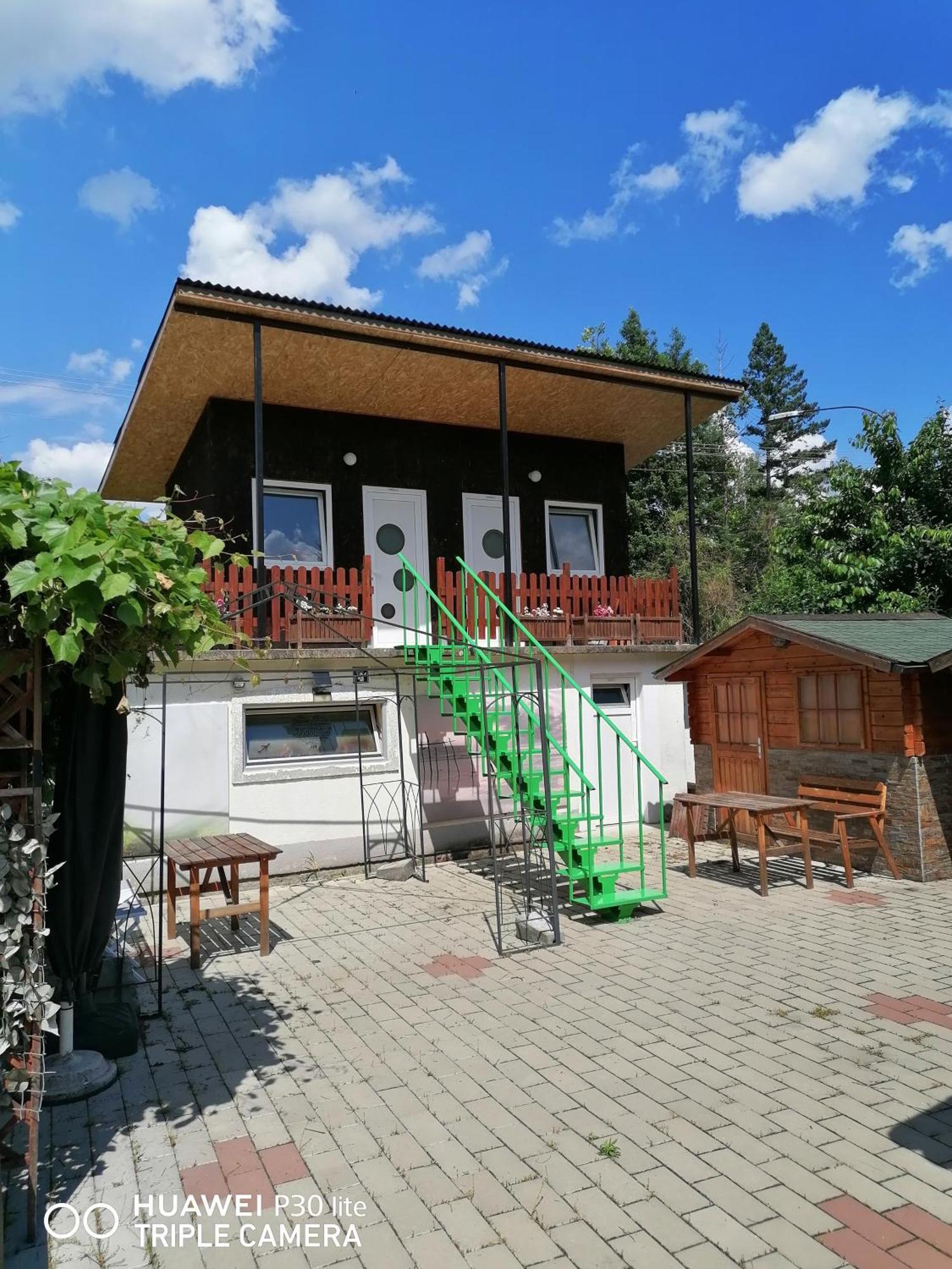 Hostel Trajan Donji Milanovac Exteriör bild