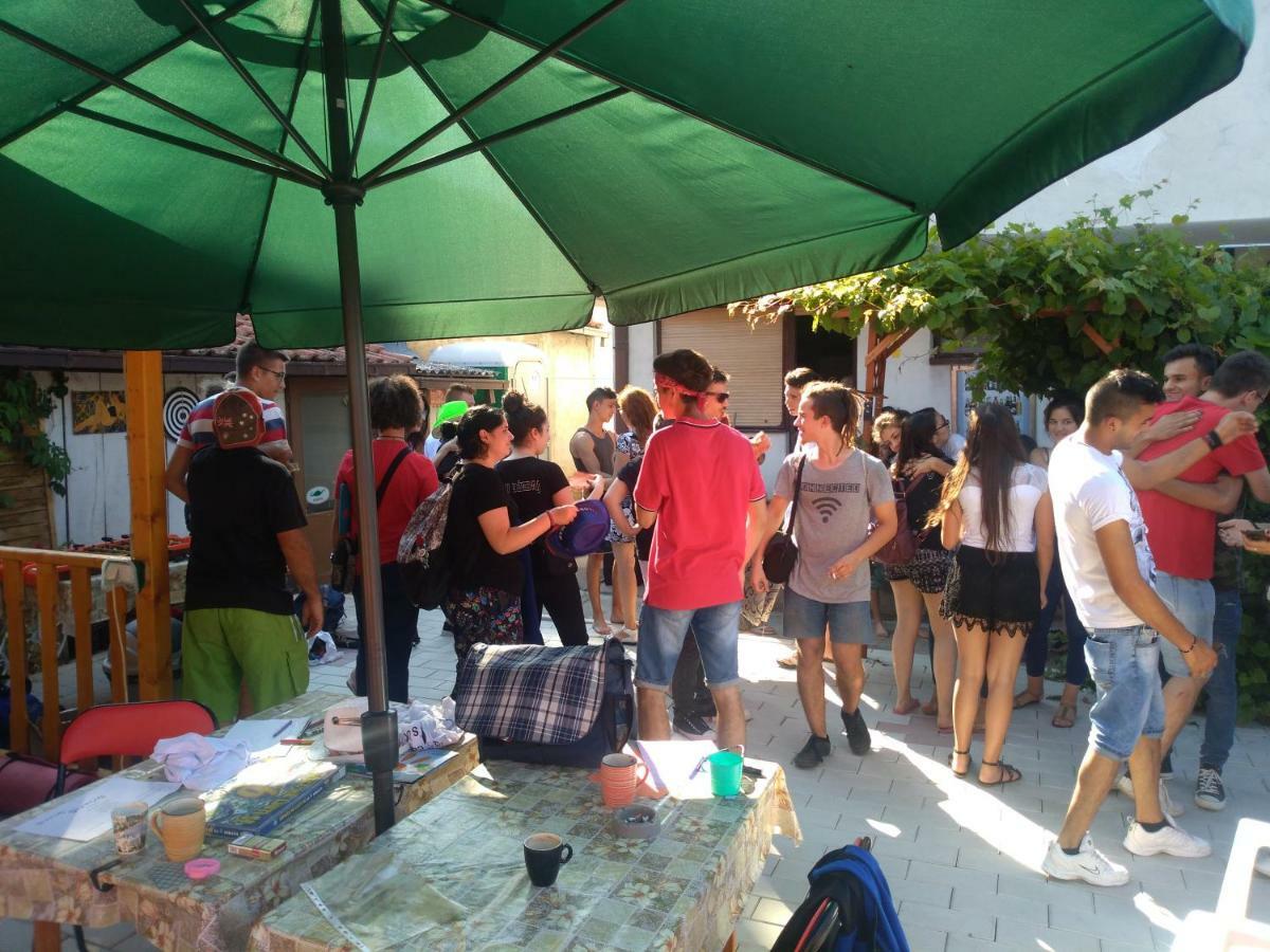 Hostel Trajan Donji Milanovac Exteriör bild